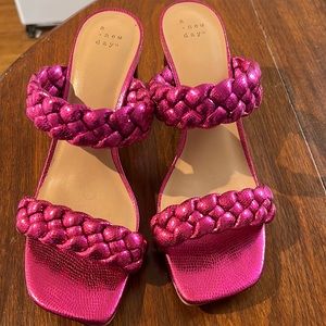 A new day pink high heels size 10